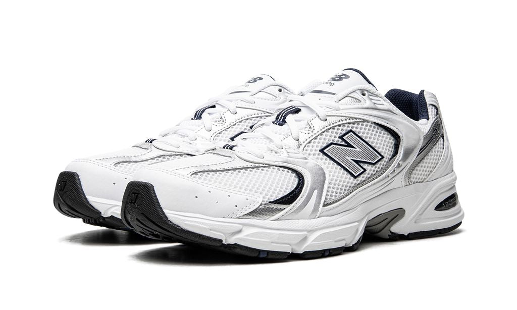 NB 530 Weiß Silber Marine