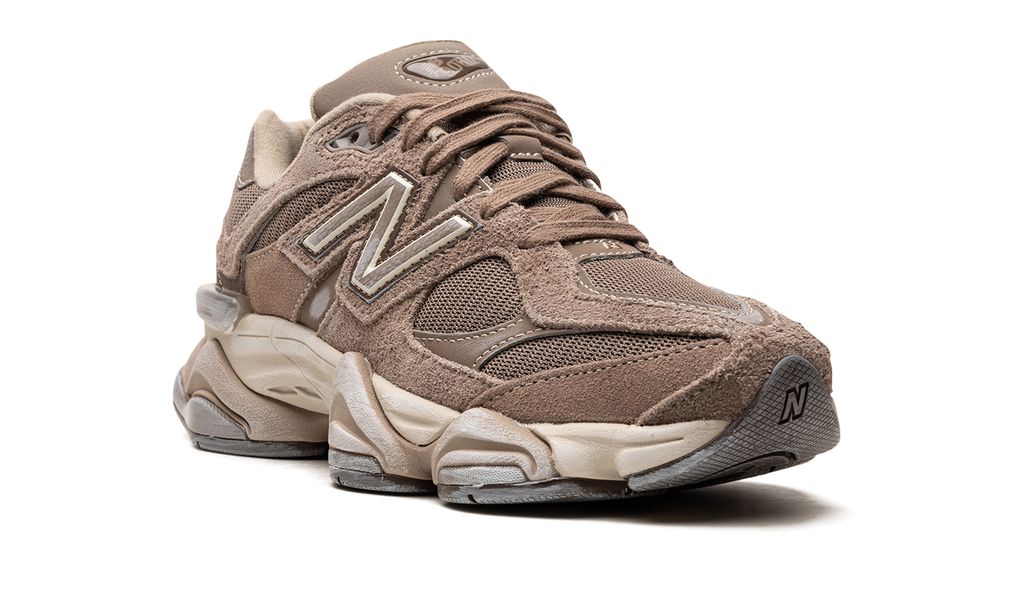 NB 9060 Pilz-Timberwolf