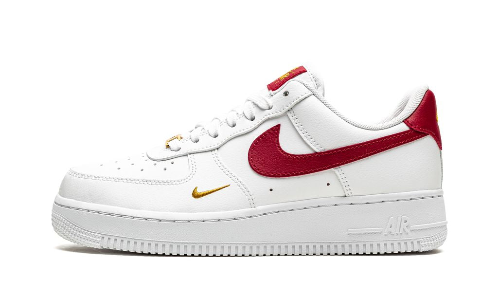 NK Air Force 1 Essential Gym Rot