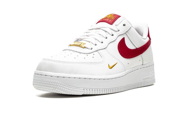 NK Air Force 1 Essential Gym Rot