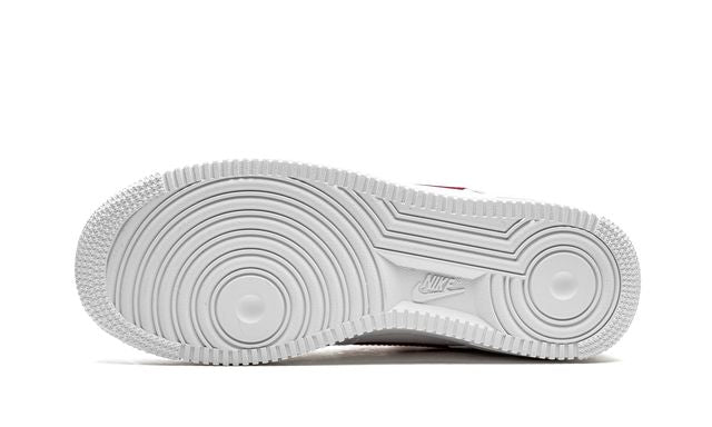 NK Air Force 1 Essential Gym Rot