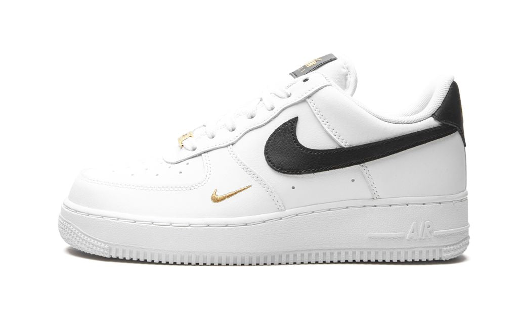 NK Air Force 1 Essential Weiß Schwarz Gold