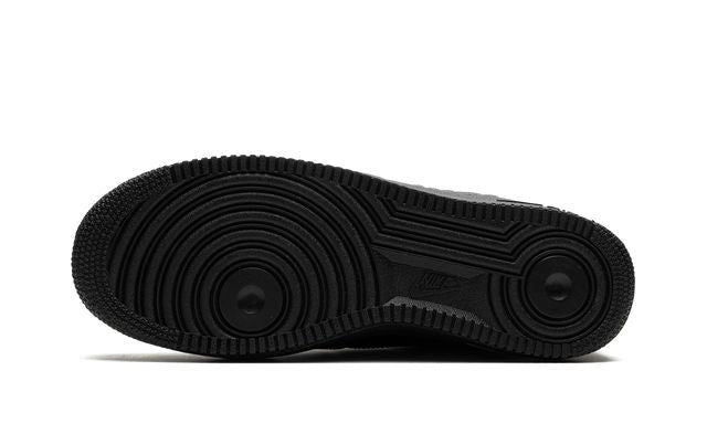 NK Air Force 1 Low "KAWS x Sky High Farms - Schwarz"
