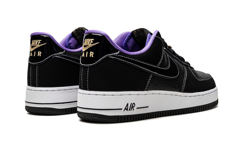 NK Air Force 1 Low LV8 World Champ Schwarz Lila