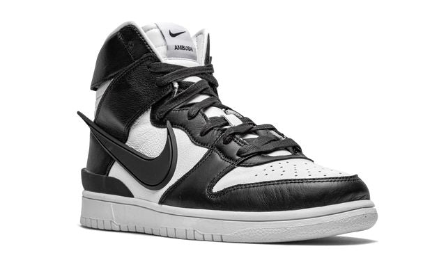 NK Dunk High Ambush Schwarz Weiß