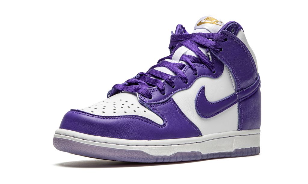 NK Dunk High Varsity Lila