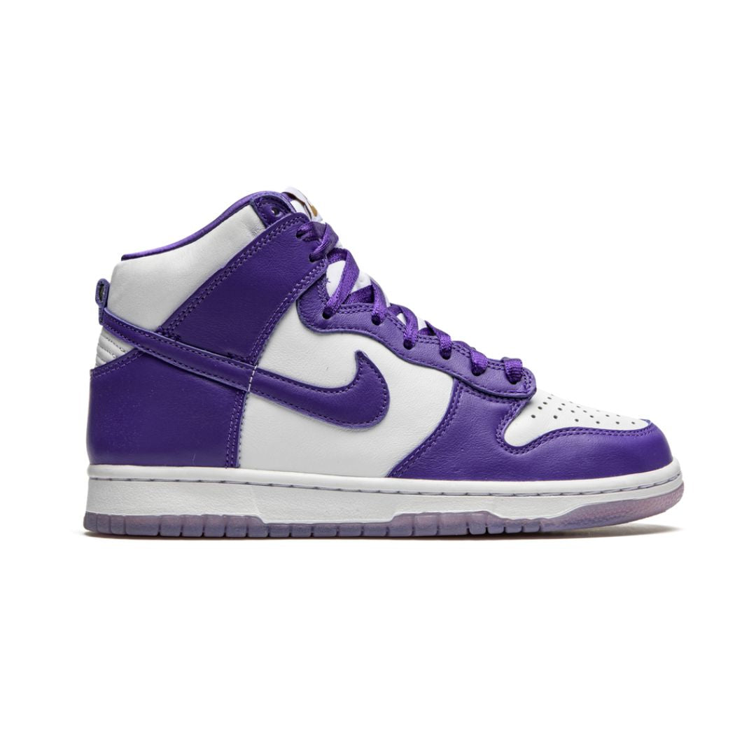 NK Dunk High Varsity Lila