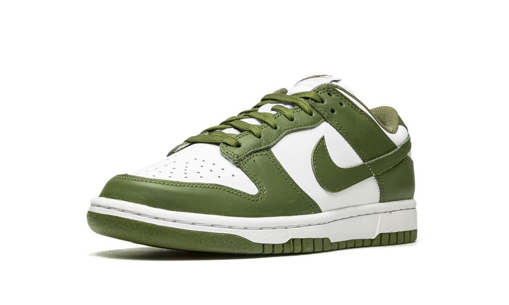 NK Dunk Low Mitteloliv