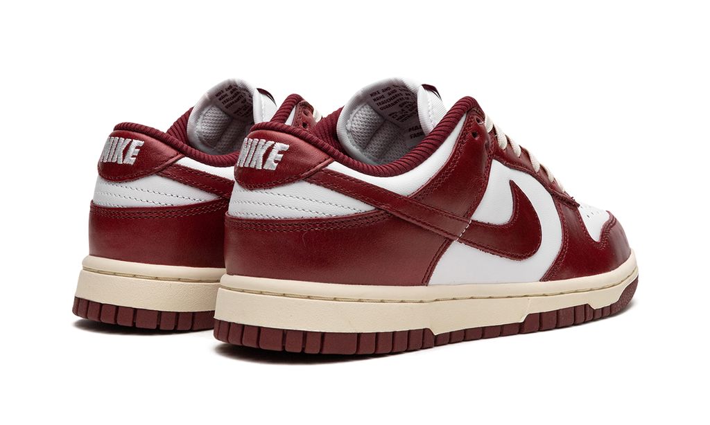 NK Dunk Low PRM Vintage Team Rot