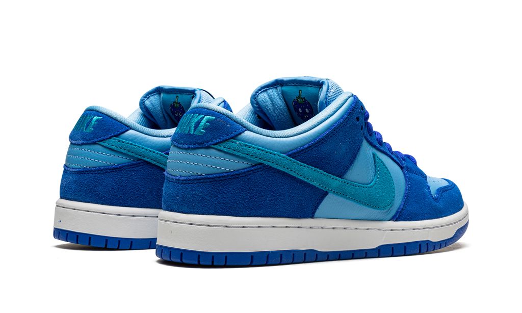 NK SB Dunk Low Blaue Himbeere