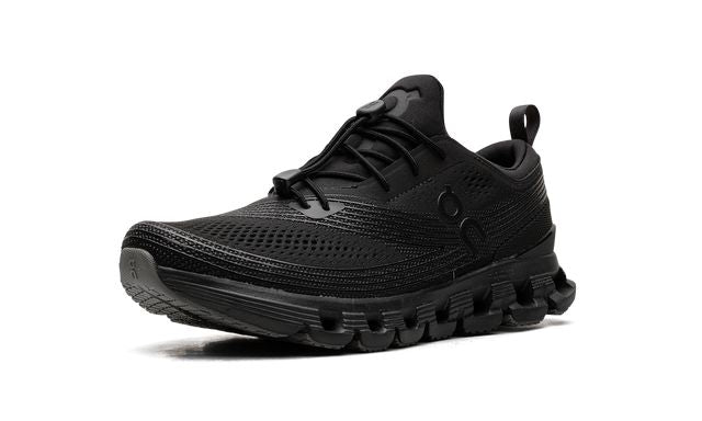 On Cloud Cloud X Z5 All Black