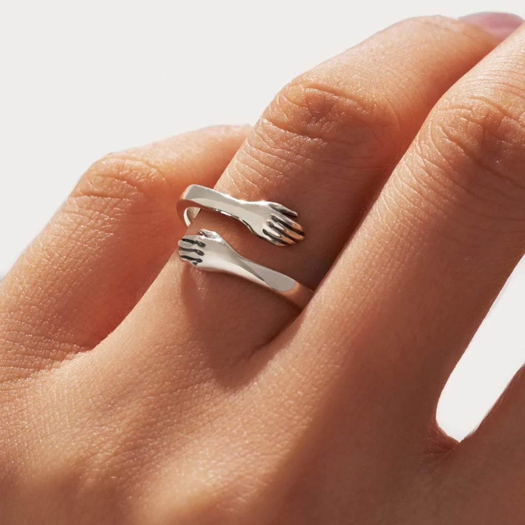 Adjustable Hug Ring - By ESTAYY