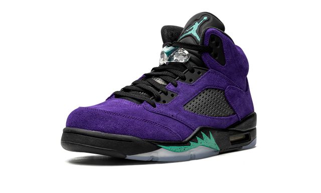 Jordan 5 Retro Alternative Traube