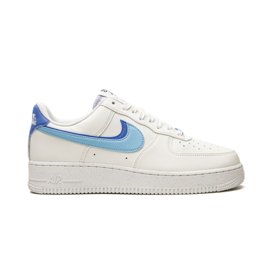 NK Air Force 1 Double Swoosh Weiß Mittelblau