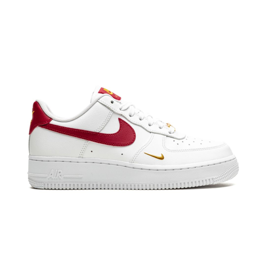 NK Air Force 1 Essential Gym Rot