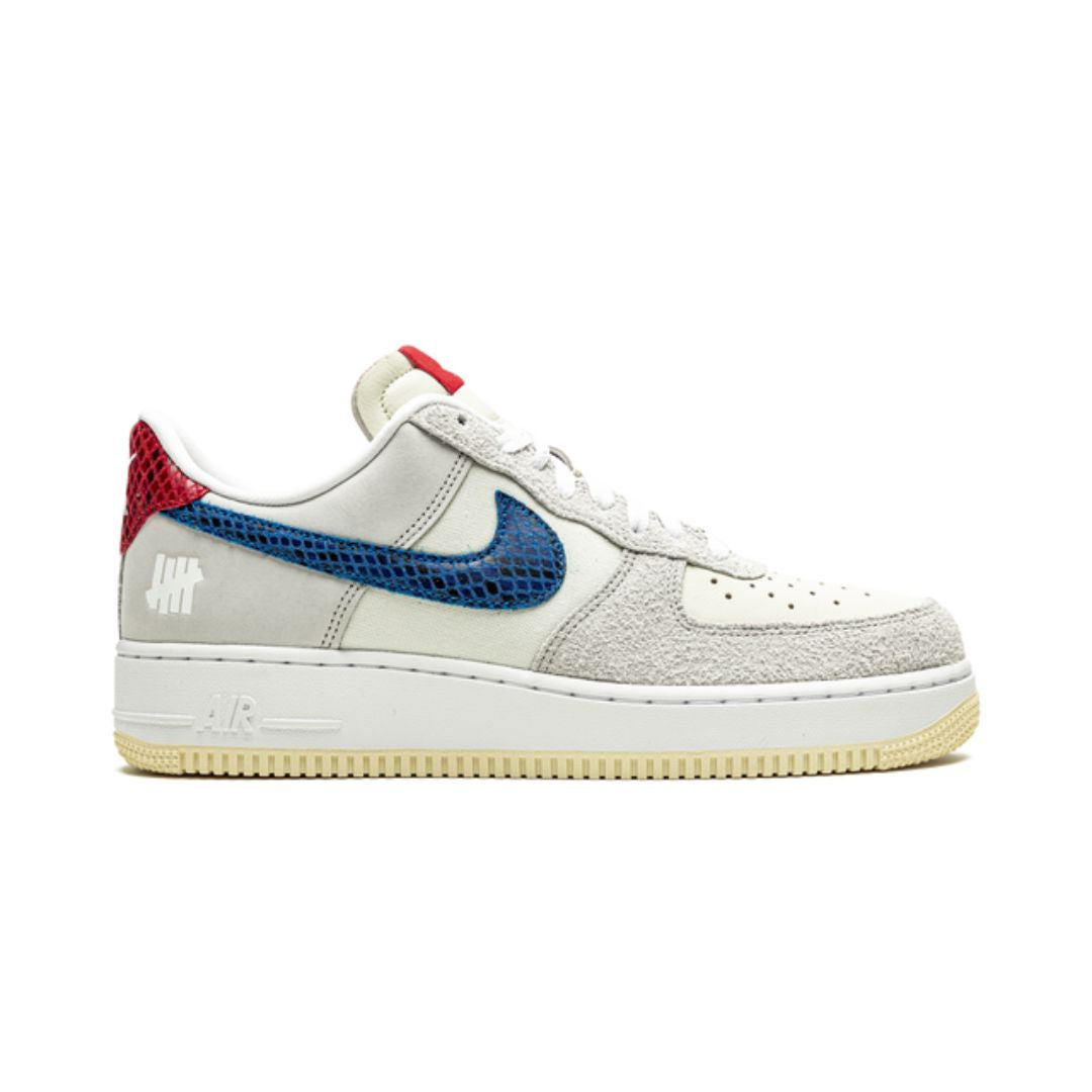 NK Air Force 1 Low SP Undefeated 5 On It Dunk vs. AF1