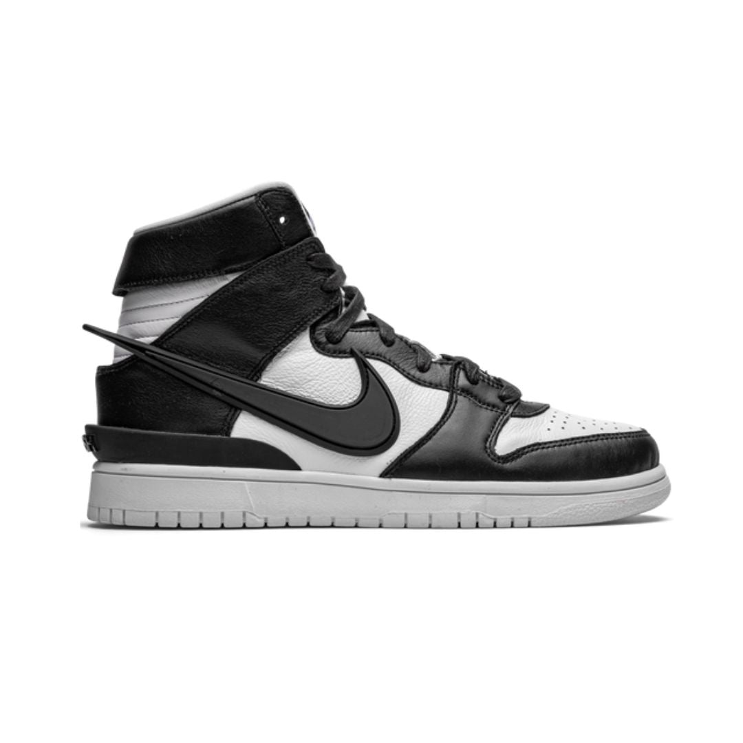 NK Dunk High Ambush Schwarz Weiß