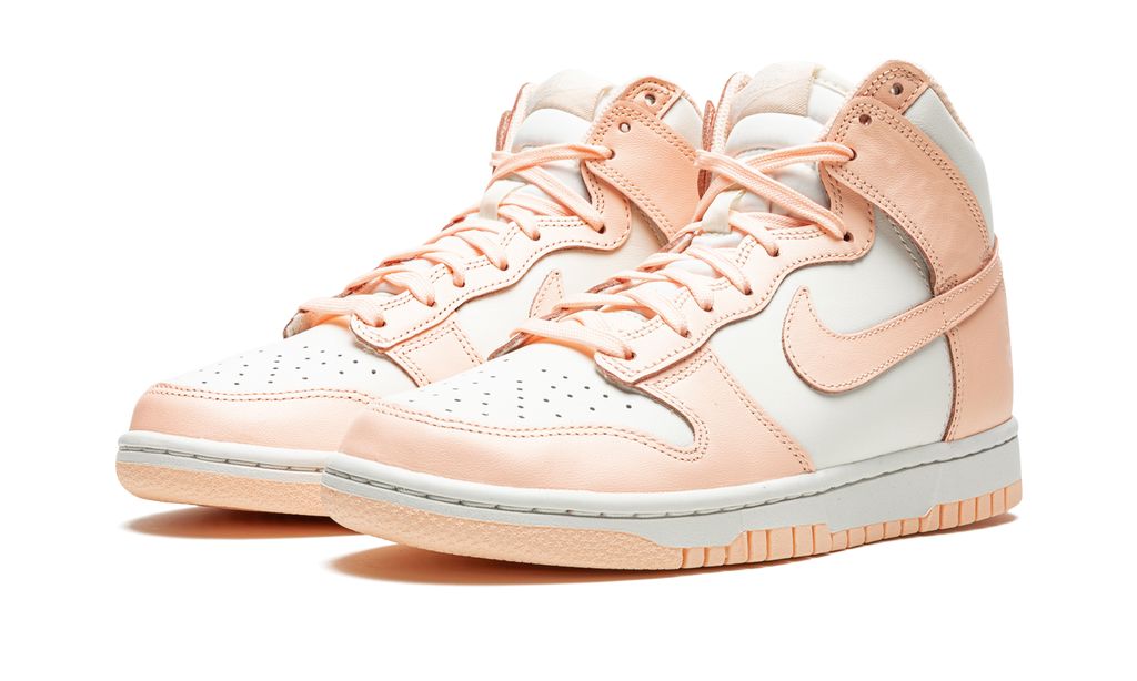 NK Dunk High Crimson Tint
