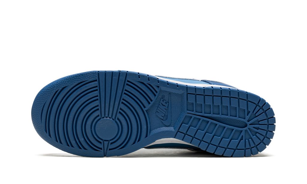 NK Dunk Low Dark Marina Blau 