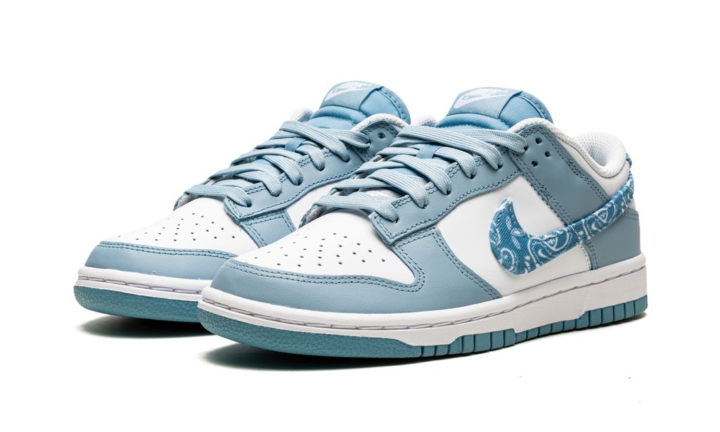 NK Dunk Low Essential Paisley Pack getragen