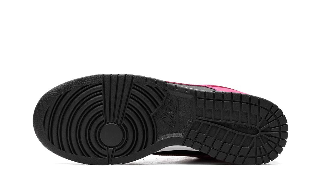 NK Dunk Low „Fierce Pink/Schwarz“
