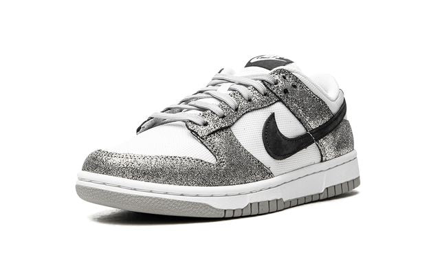 NK Dunk Low Golden Gals
