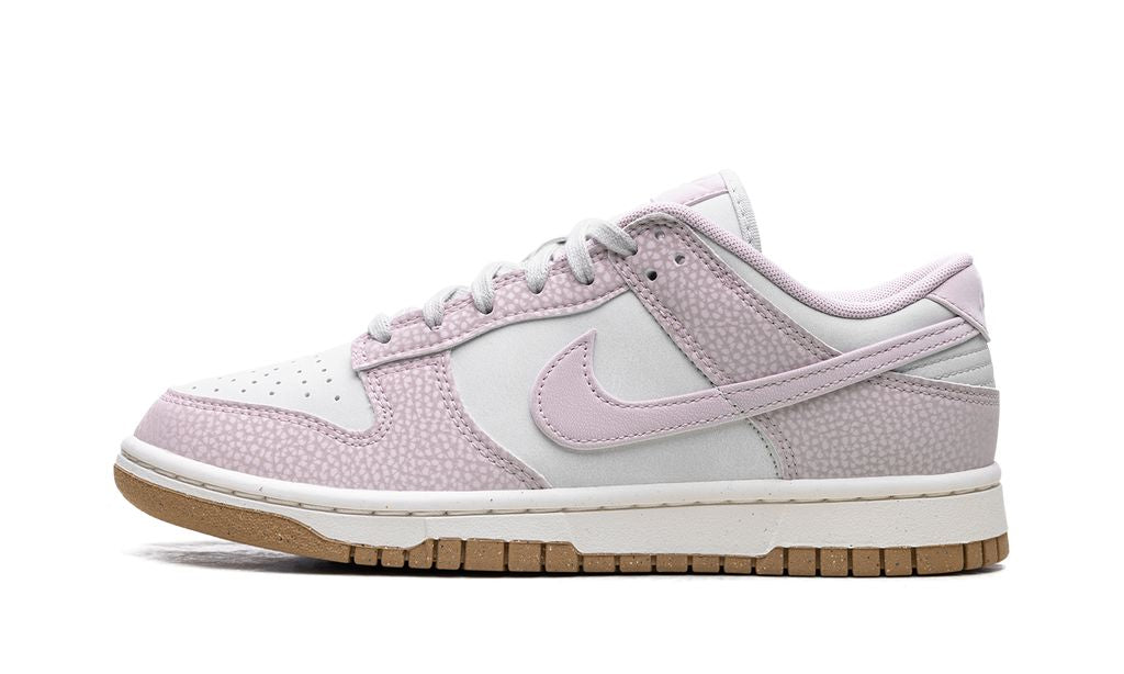 NK Dunk Low Hellviolett