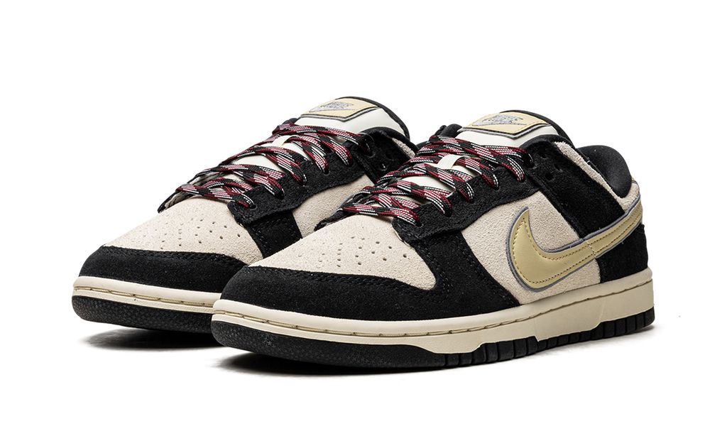 NK Dunk Low LX Schwarzes Wildleder Team Gold