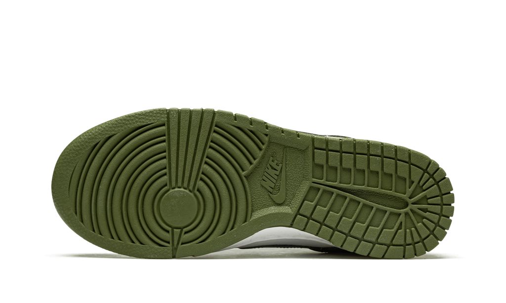NK Dunk Low Mitteloliv