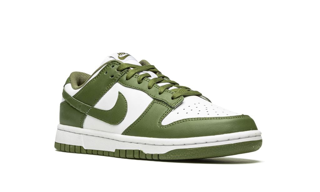 NK Dunk Low Mitteloliv
