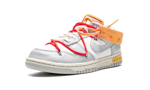 NK Dunk Low Off White Lot 06:50