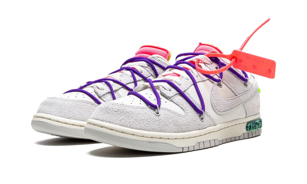 NK Dunk Low Off White Lot 15:50
