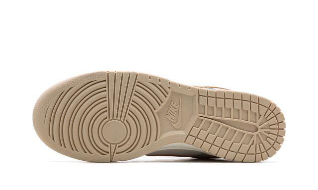 NK Dunk Low Phantom Metallic Gold 