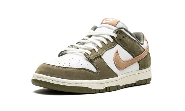 NK Dunk Low Premium Medium Olive Hanf 