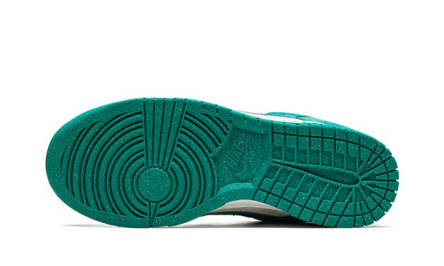 NK Dunk Low SE 85 Neptungrün