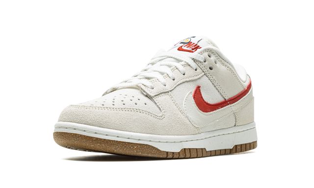 NK Dunk Low SE 85 Sail Orange