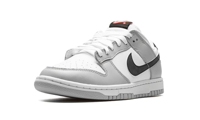 NK Dunk Low SE Jackpot