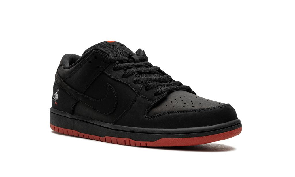 NK SB Dunk Low Schwarze Taube