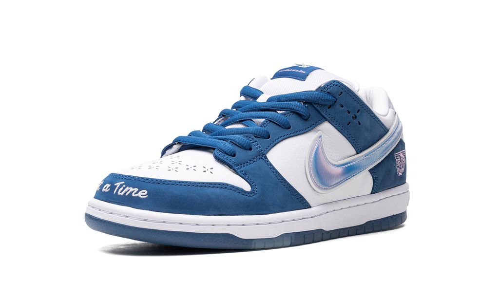 NK SB Dunk Low Born x Raised, Block für Block