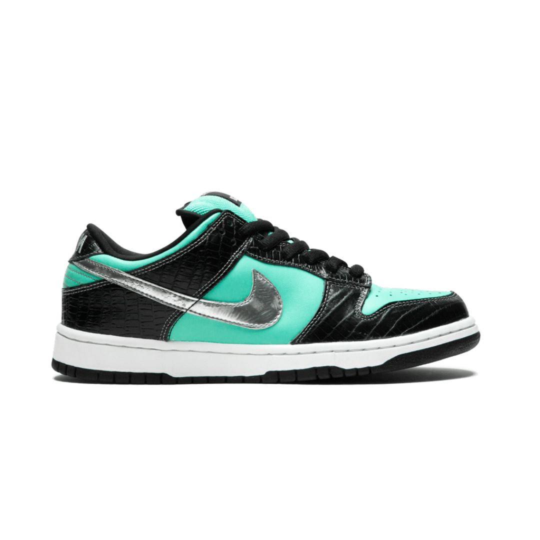 NK SB Dunk Low Diamond Supply Co. Aqua Blau