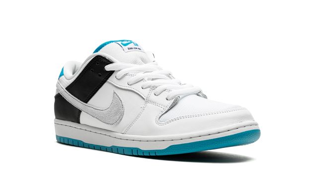 NK SB Dunk Low Laser Blau