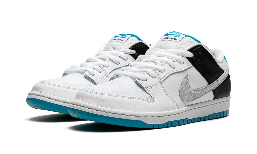 NK SB Dunk Low Laser Blau