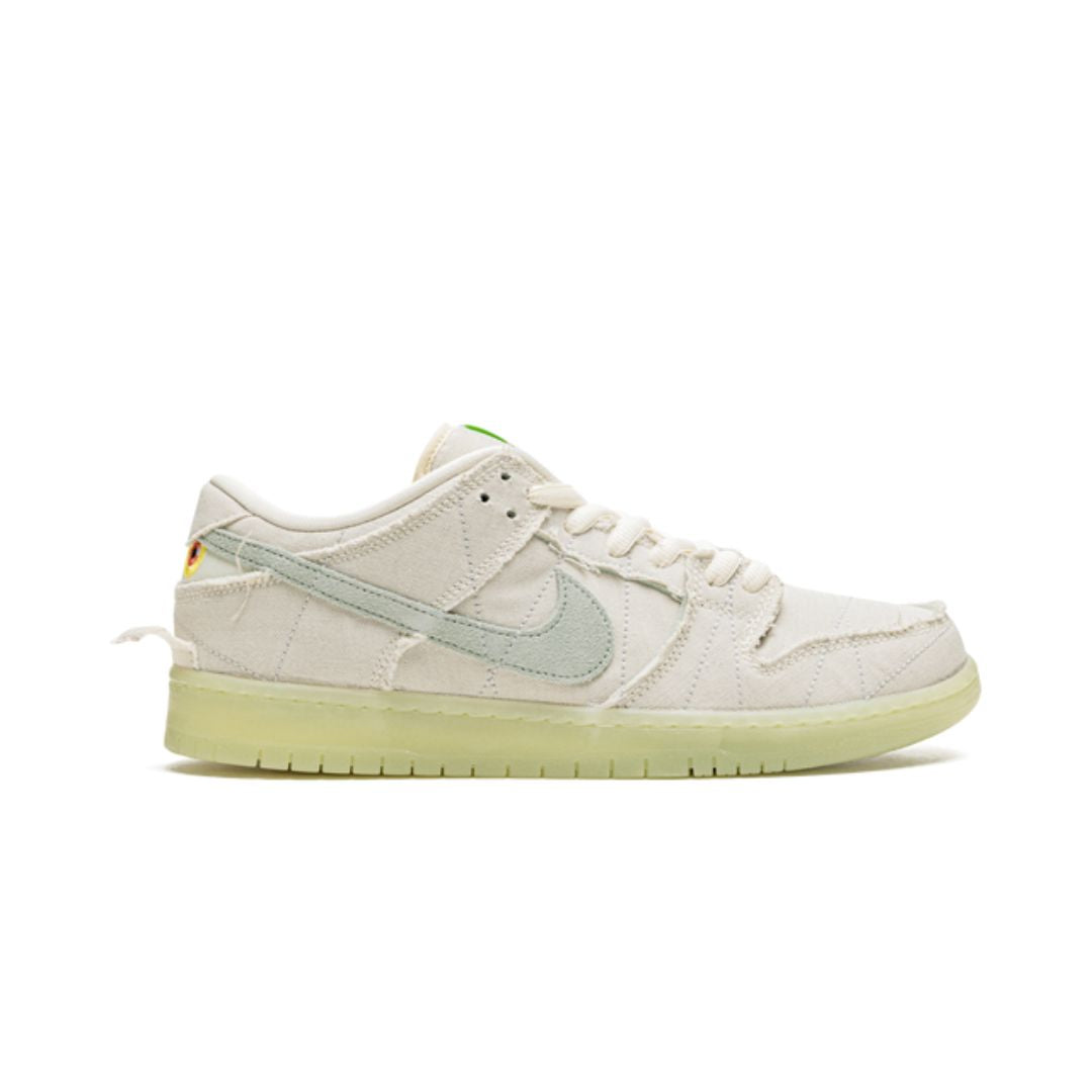 NK SB Dunk Low Mummy