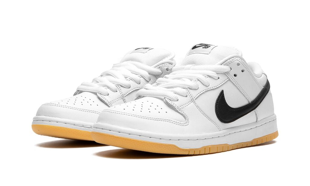 NK SB Dunk Low Orange White Label Schwarz