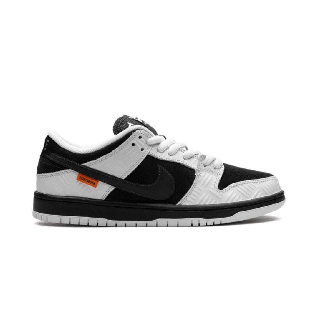 NK SB Dunk Low TIGHTBOOTH 