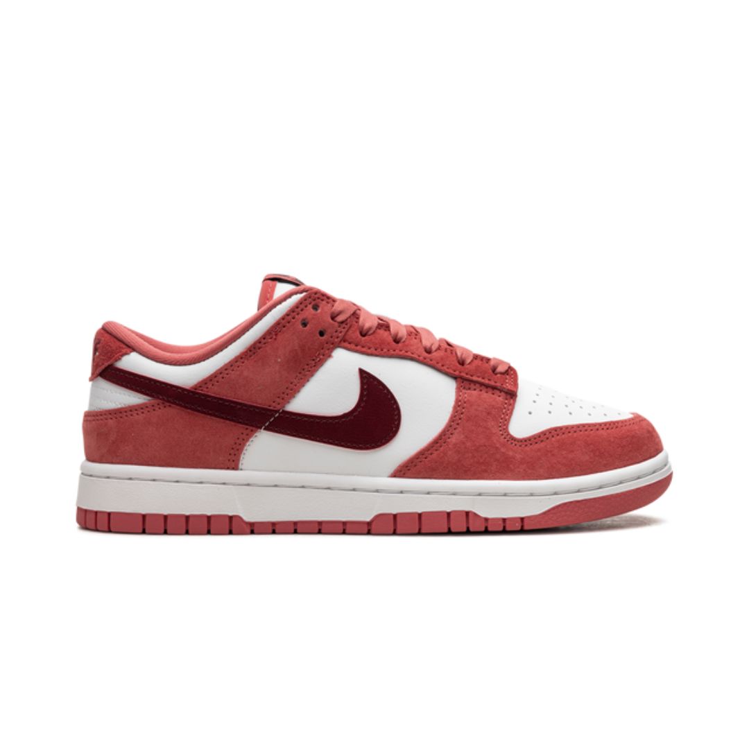 NK SB Dunk Low Valentinstag (2024) 