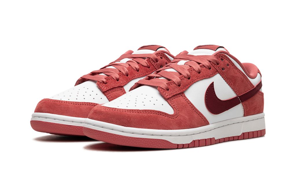NK SB Dunk Low Valentinstag (2024) 