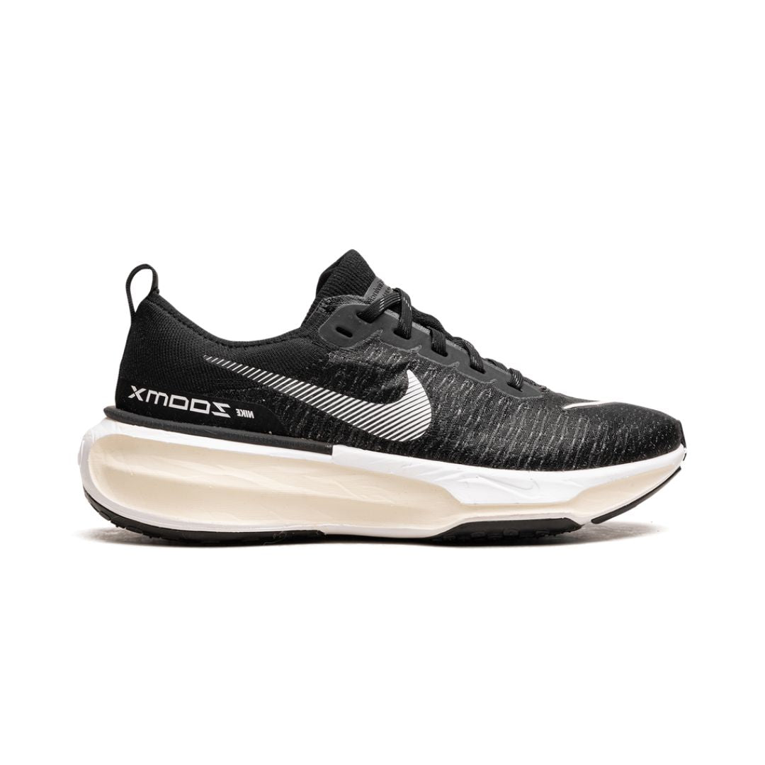 NK Zoom X Invincible Run 3 Schwarz Weiß 