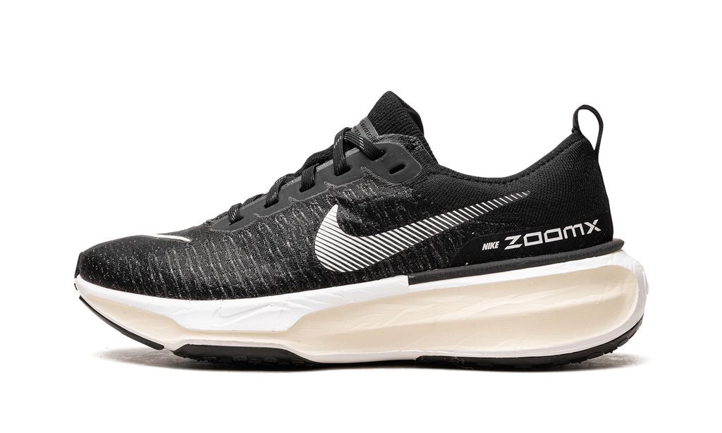 NK Zoom X Invincible Run 3 Schwarz Weiß 